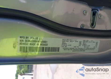 2021 Jeep Compass Altitude 4X4 z USA, uszkodzony, nr VIN 3C4NJDBBXMT536651